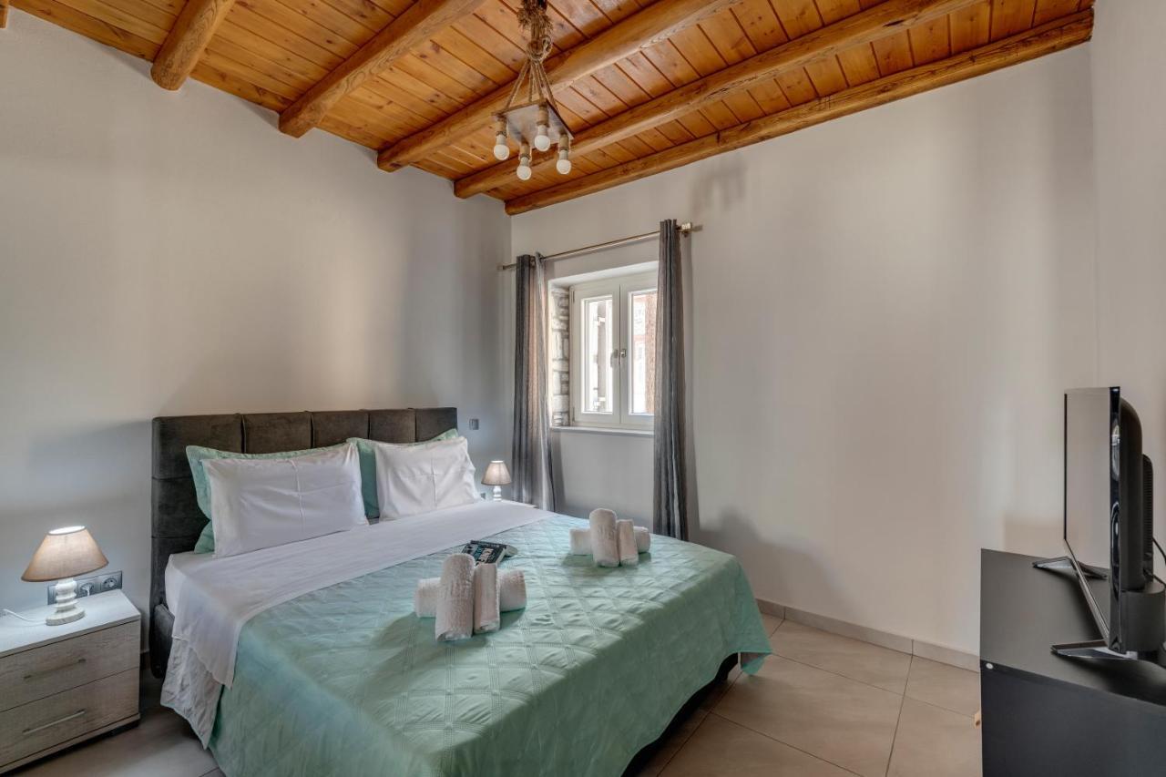 Takis Guesthouse-orneda-hermoupolis *